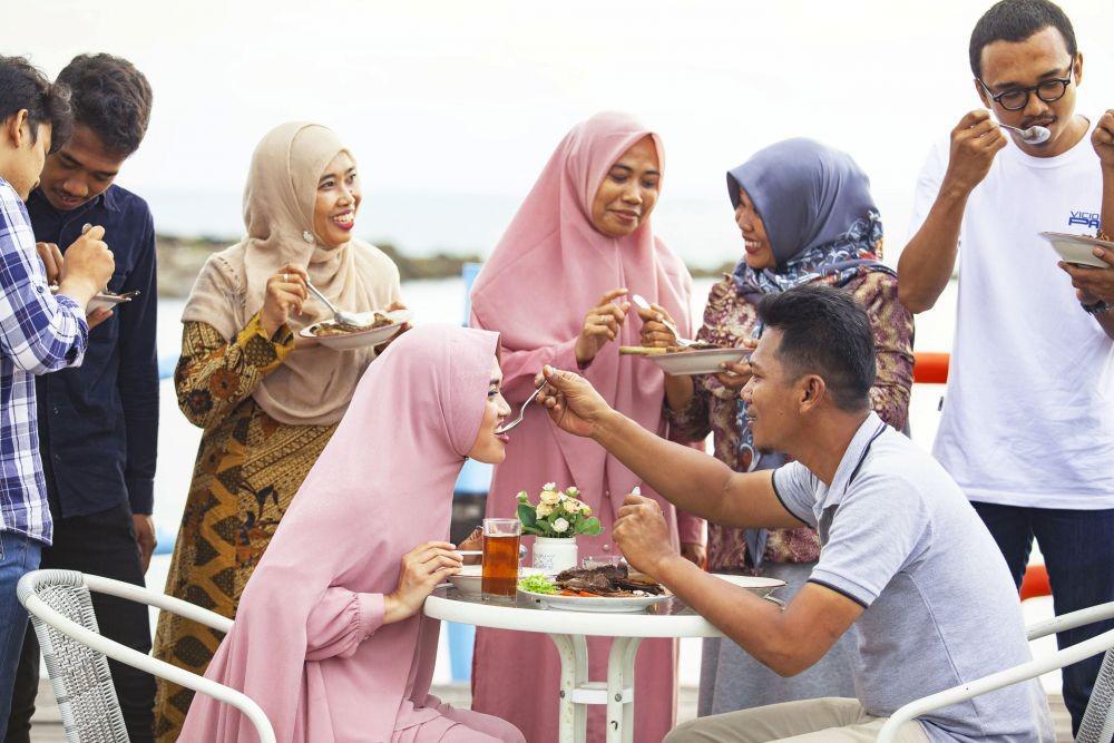 Yuk Belajar Jadi Suami Sejati di Bulan Ramadan, Coba 5 Tips ini Deh