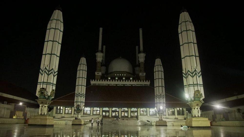 [FOTO] Mudik Asik IDN Times Ajak Peserta Wisata Religi di Semarang