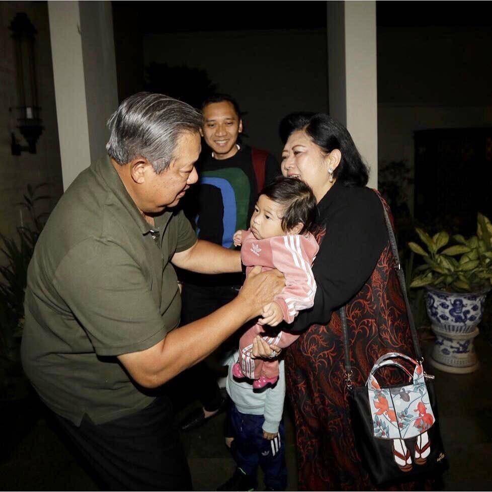 instagram.com/aniyudhoyono