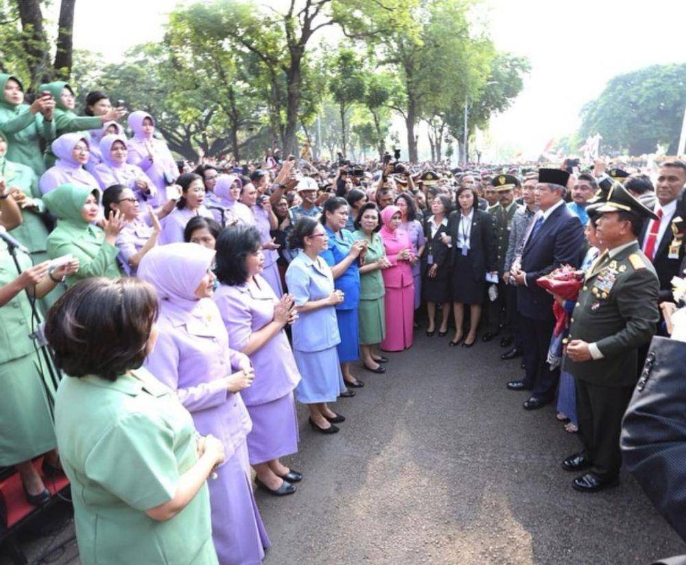 Instagram.com/@aniyudhoyono
