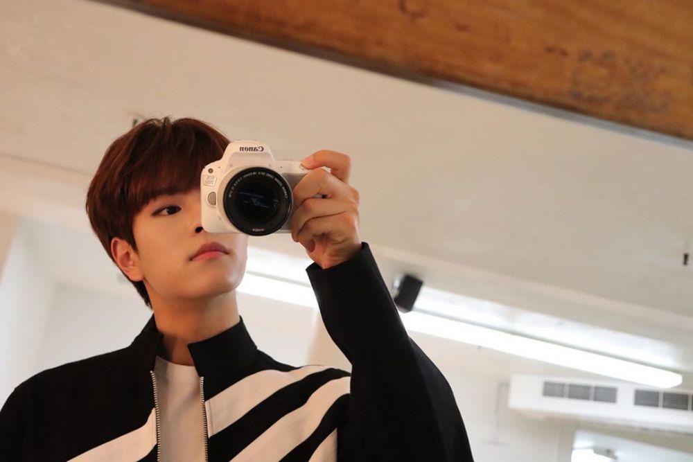 4 Keistimewaan Canon EOS 200D, Kamera yang Disukai Seungmin Stray Kids