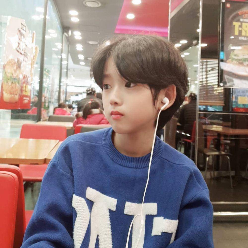 instagram.com/yejunekim
