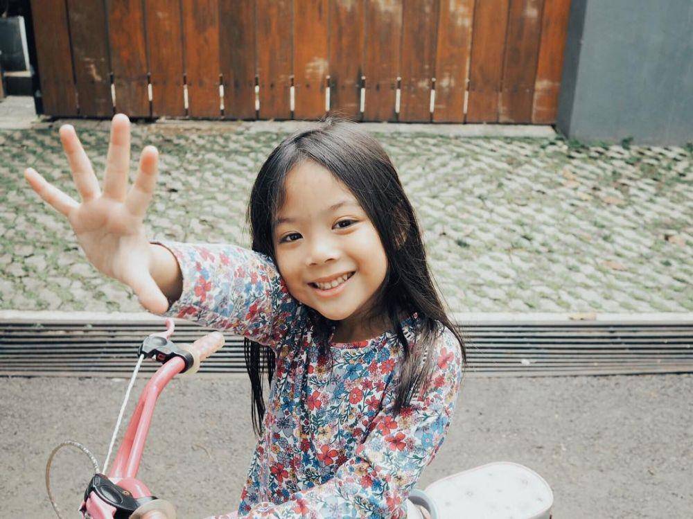 Instagram/dewi_melki