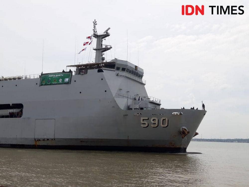 H-2 Lebaran, Pemudik Pakai Kapal Perang Disambut Menteri Perhubungan