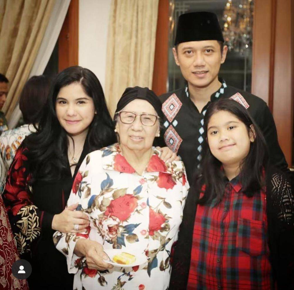 Instagram.com/@annisayudhoyono