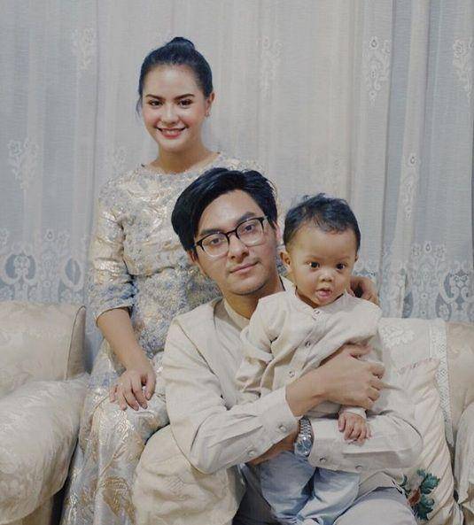 https://www.instagram.com/mytha_lestari/