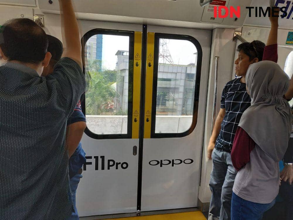 Pasokan Listrik Terhenti, 4 Kereta Terjebak di Stasiun Bawah Tanah