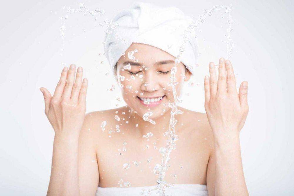 https://hellosehat.com