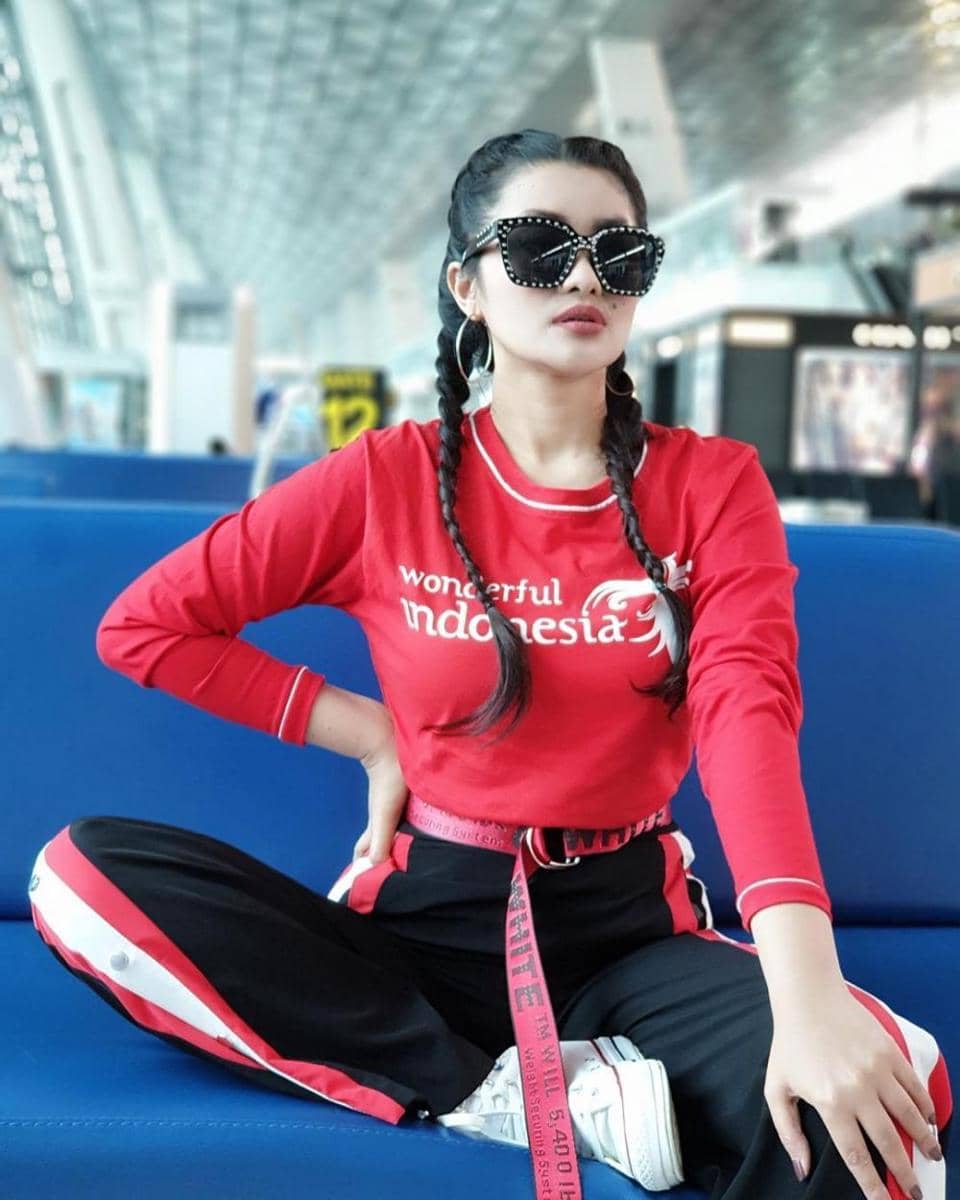 instagram.com/fitricarlina