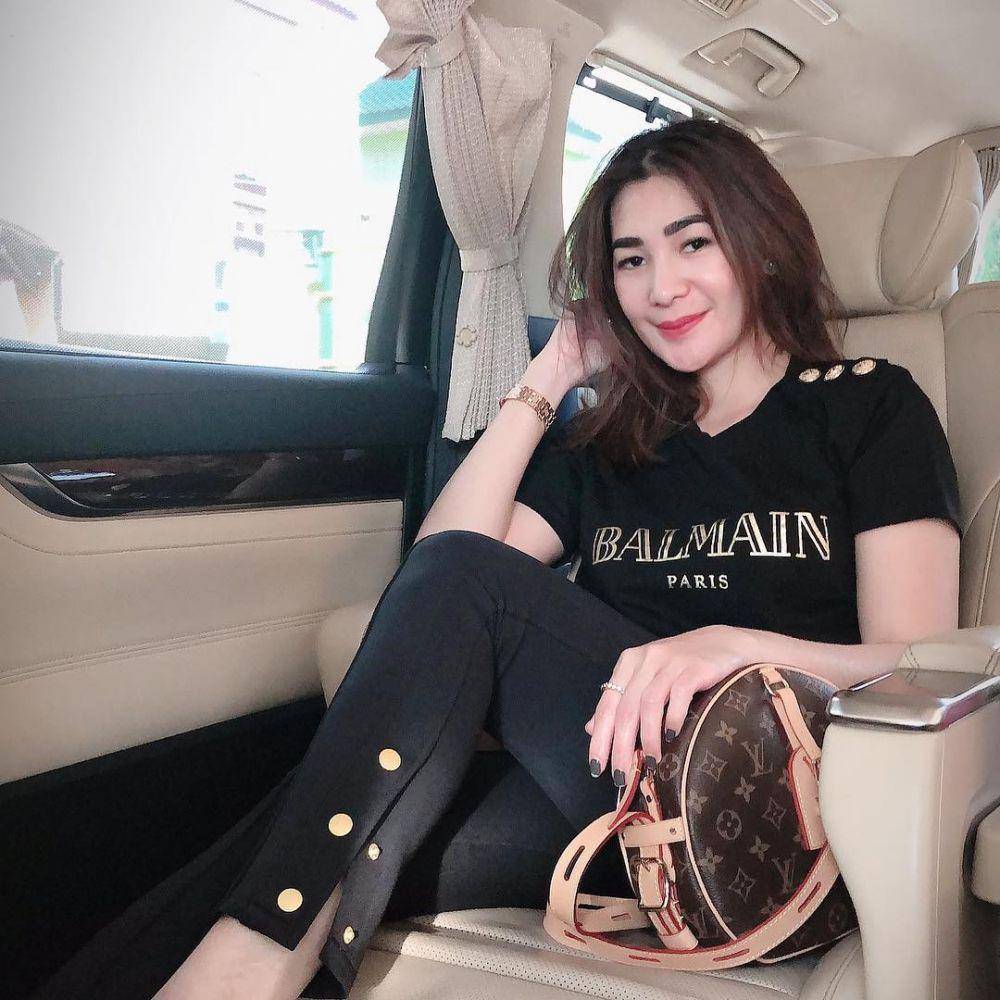instagram.com/erintaulany