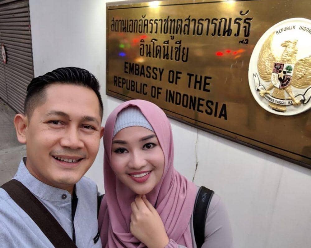 instagram.com/fitricarlina