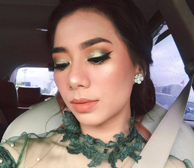 instagram.com/abellyc