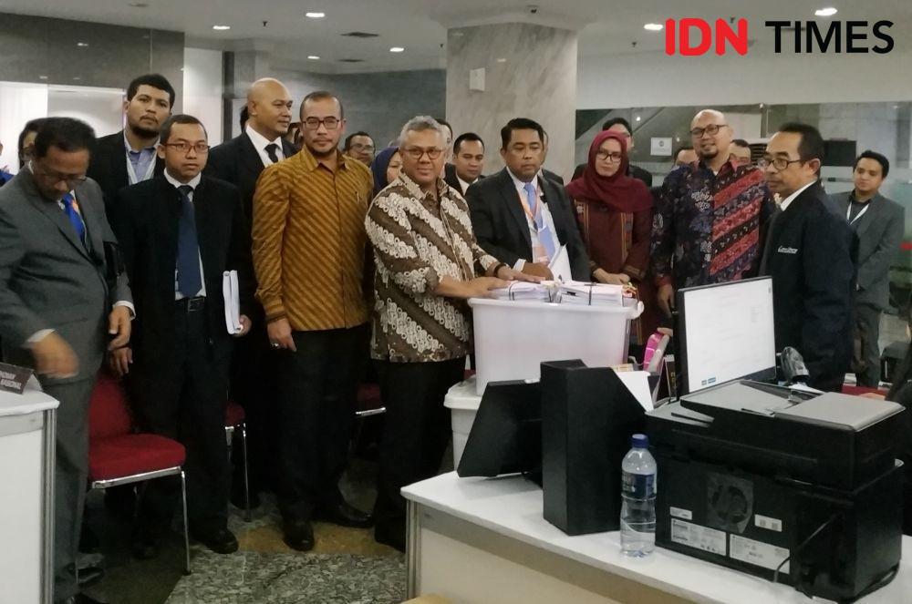 Jelang Sidang Sengketa Pilpres, Ratusan Alat Bukti Disetor KPU ke MK