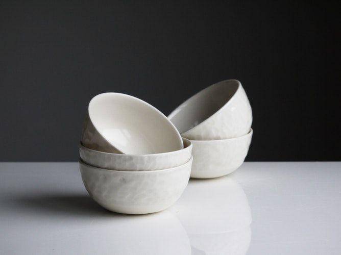 Mangkuk (unsplash.com/Tom Crew Ceramics)