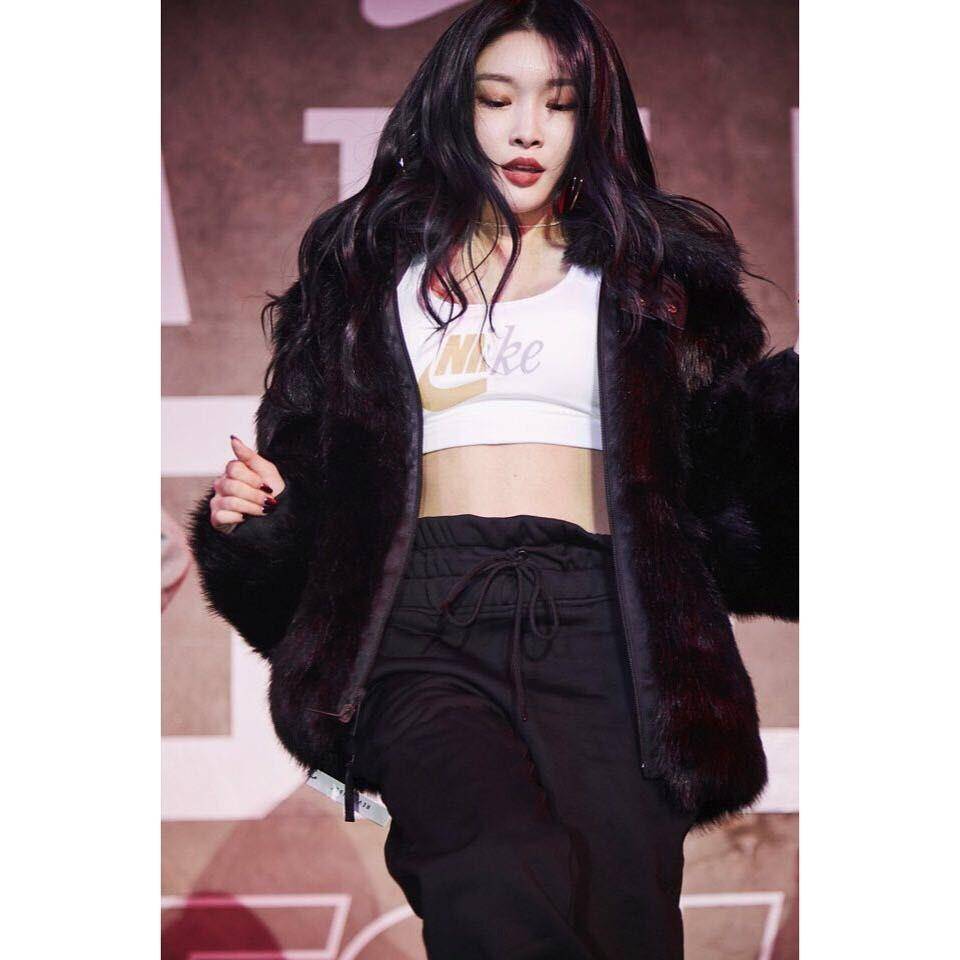 instagram.com/chungha_official