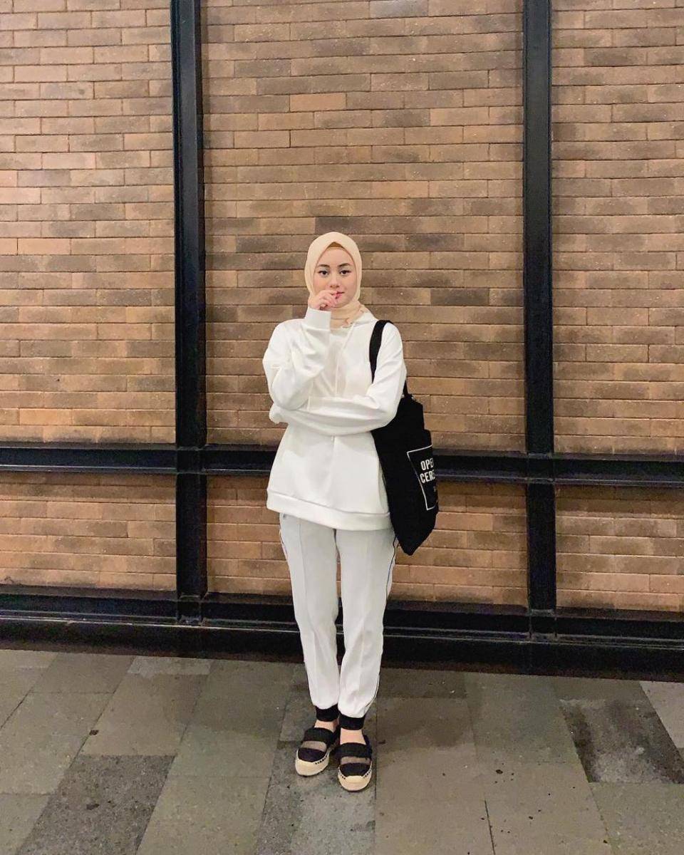 Instagram.com/dindahw