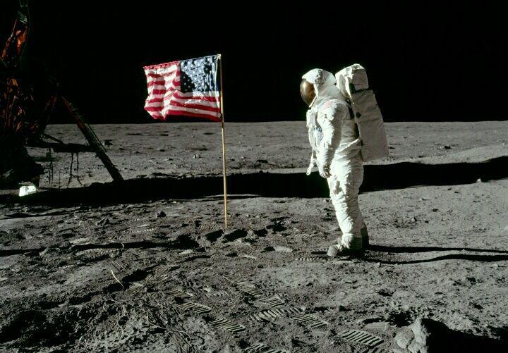 5 Alasan Logis Kenapa NASA Berhenti Mengirim Manusia ke Bulan