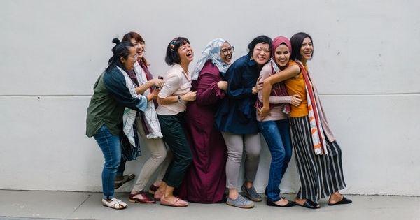 5 Manfaat Tertawa Bagi Kesehatan yang Tidak Terduga