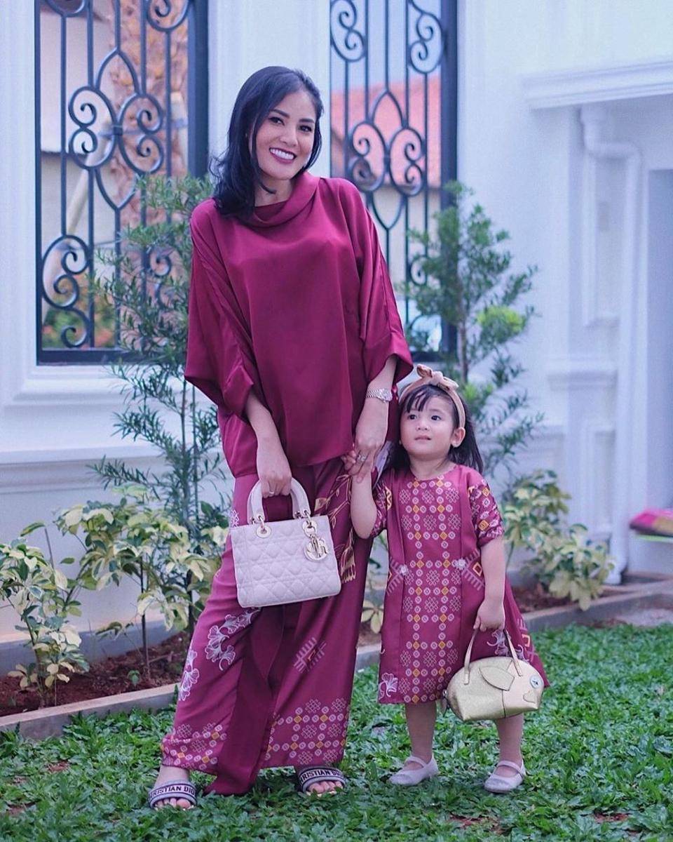 instagram.com/nindyparasadyharsono