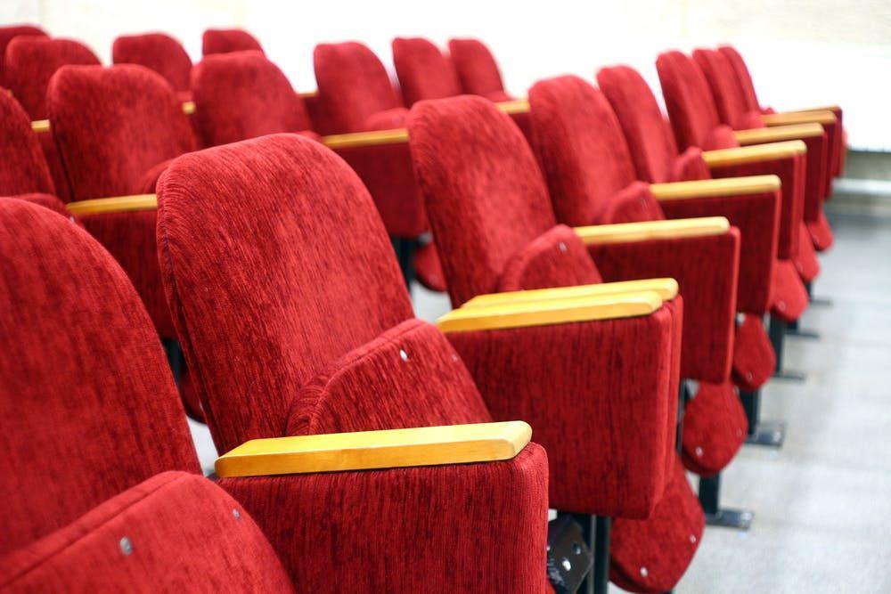 Ini Alasan Kenapa Bangku Tengah di Bioskop Paling Nyaman Buat Nonton