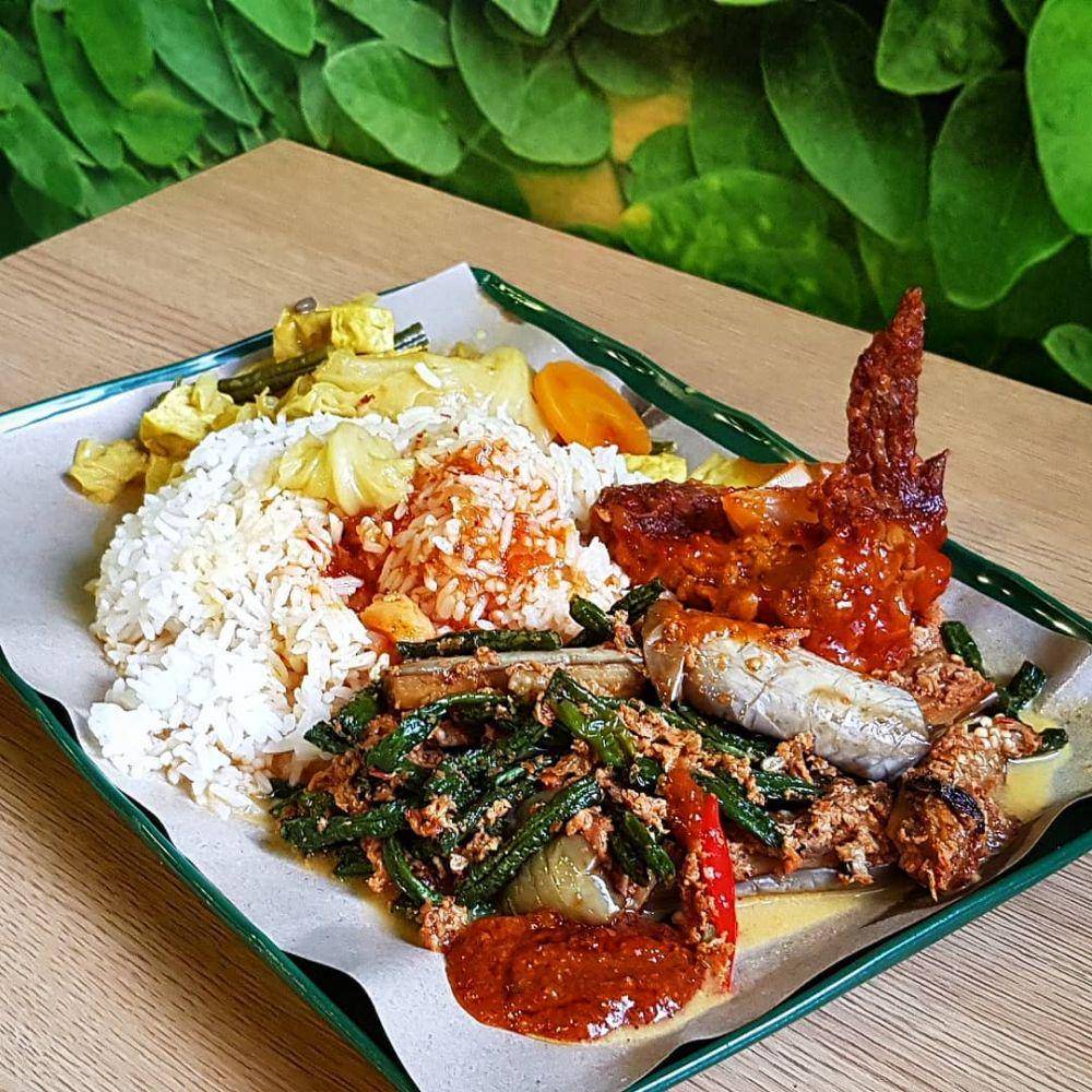 instagram.com/eats.travel
