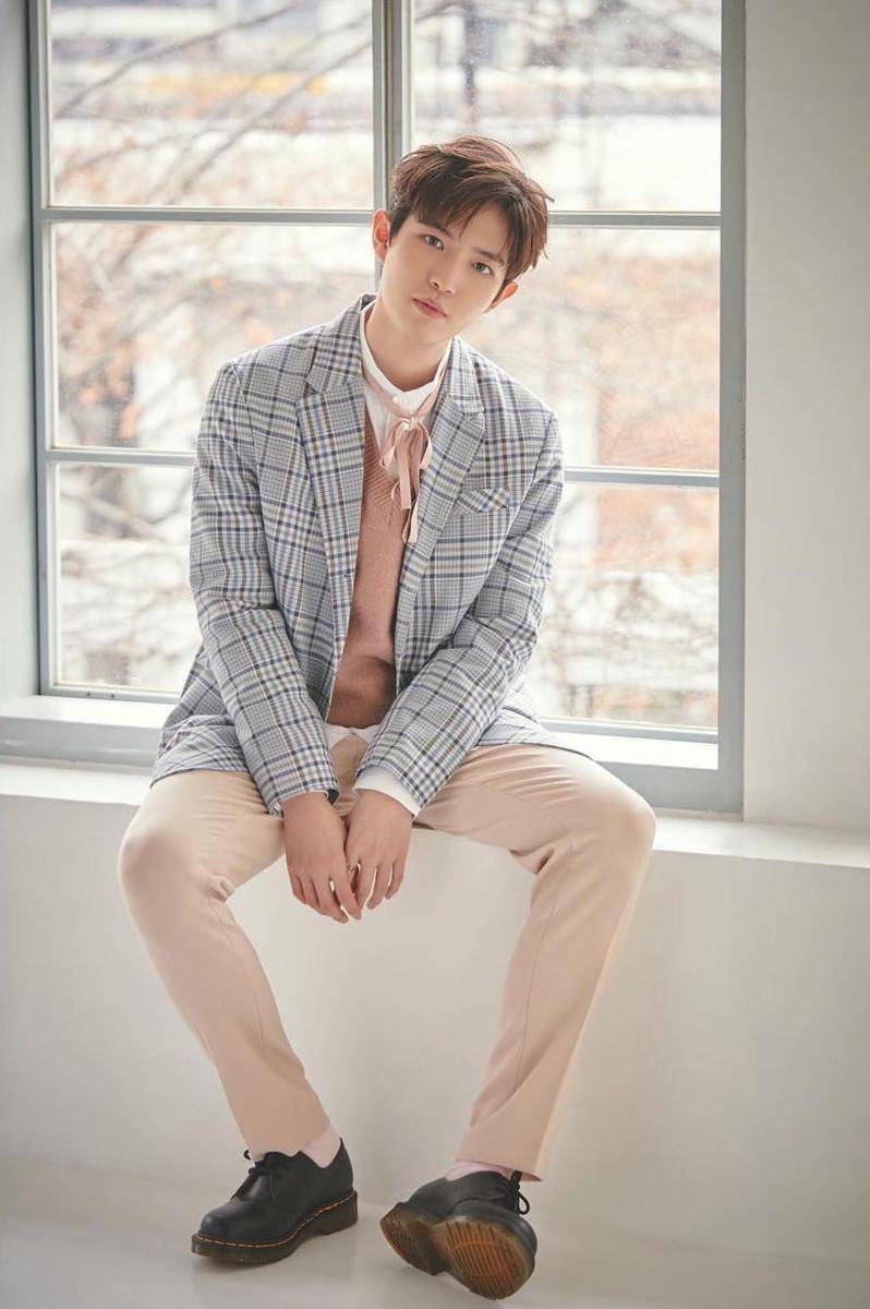 instagram.com/kjh_official