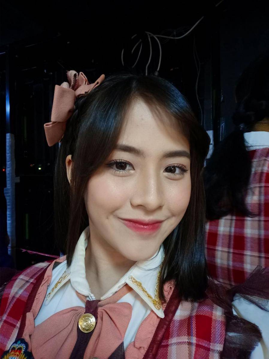 twitter.com/zaraJKT48