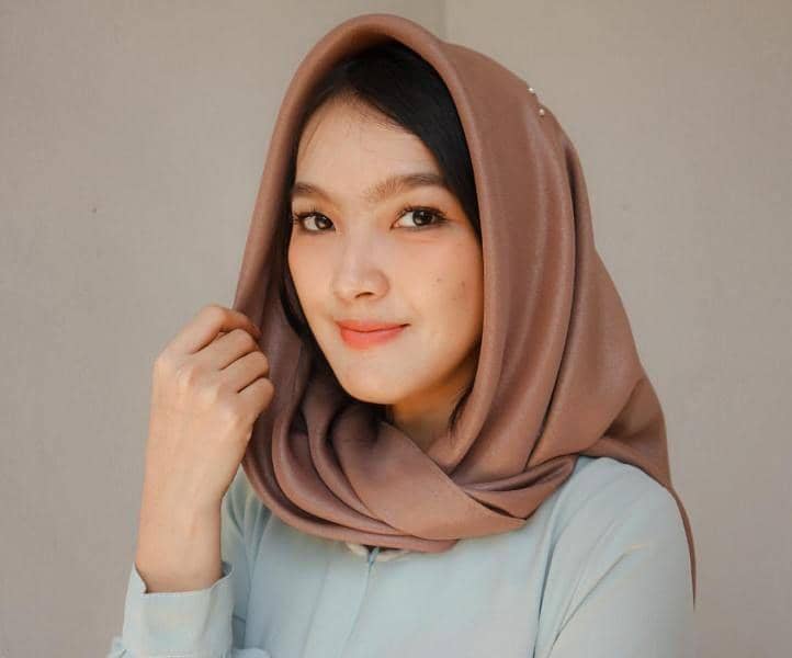 instagram.com/anariana27