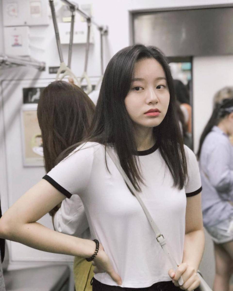 instagram.com/youna_1997