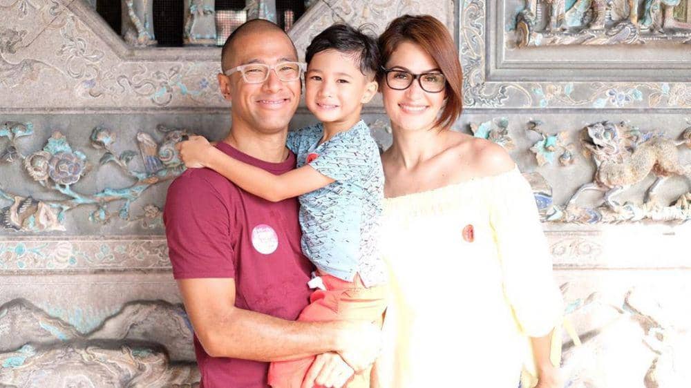 Satu Dekade Menikah, Ini 10 Momen Romantis Marcell Siahaan dan Istri