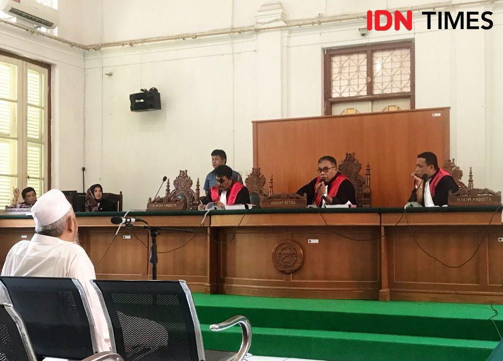 Mantan Panglima Laskar Jihad Jalani Sidang Perdana di Makassar