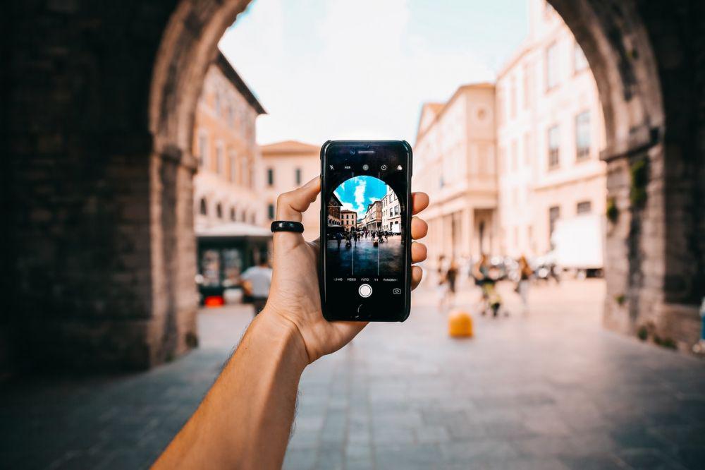 4 Fitur Andalan Oppo Reno 10x Zoom, Tampil Beda dari Pesaingnya