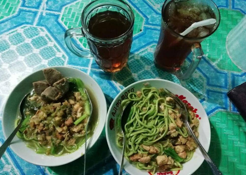 Mi Ayam Hijau Kang Rejo, Kuliner Sehat Sangatta Wajib Coba!