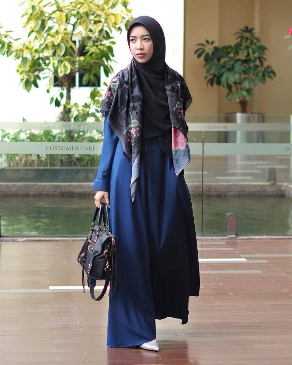 instagram.com/fitriaulia_