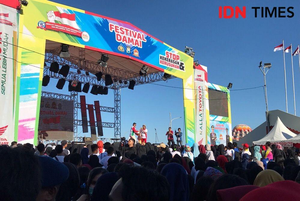 Polda Sulsel Gelar Millenial Safety Road Festival di Pantai Losari