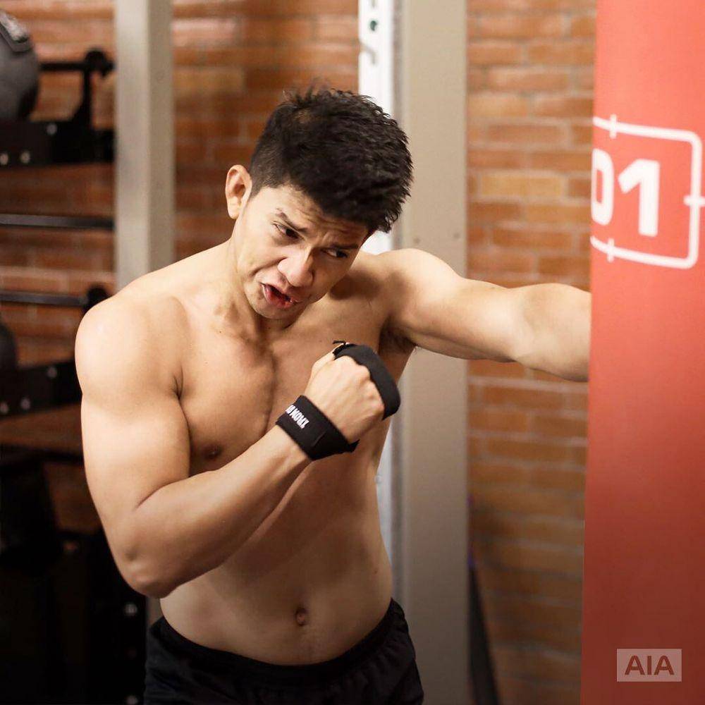 instagram.com/iko.uwais