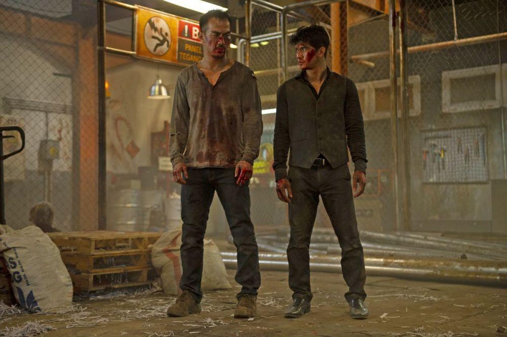 6 Aktor Indonesia Ini Langganan Main Film Genre Action, Keren Banget!