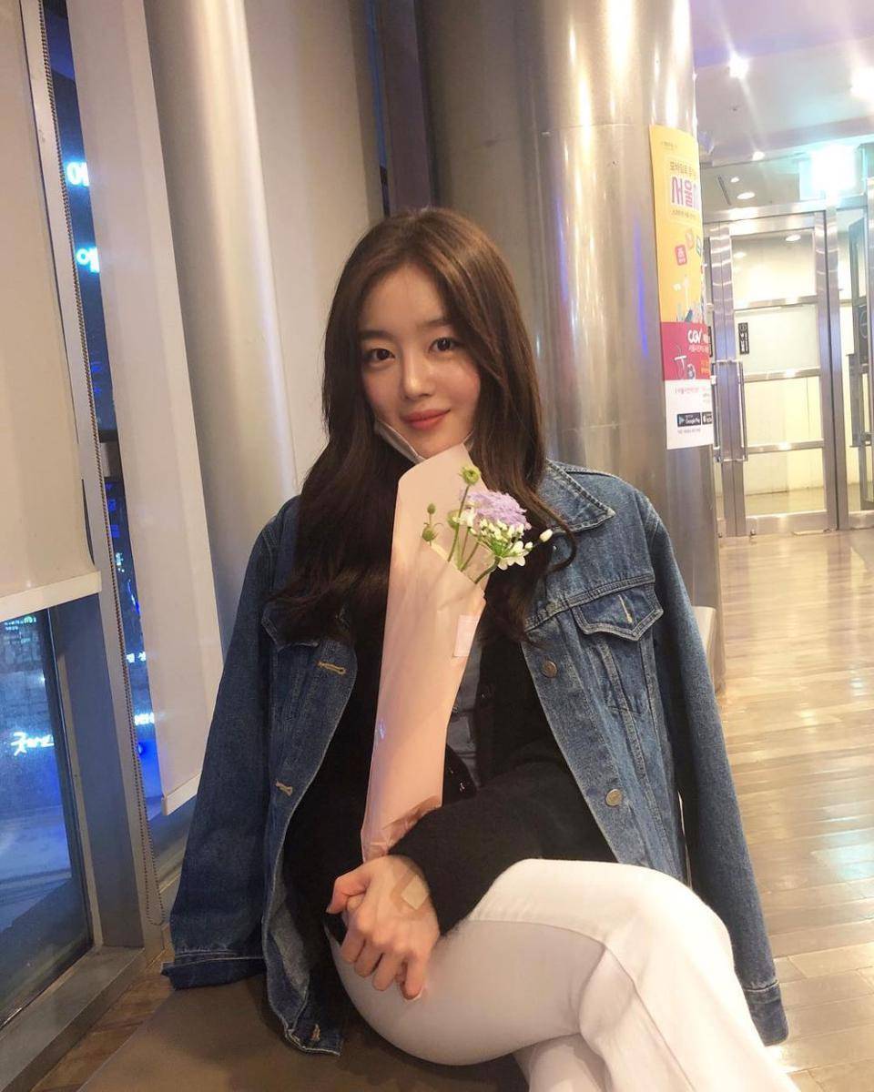 instagram.com/shh_daily