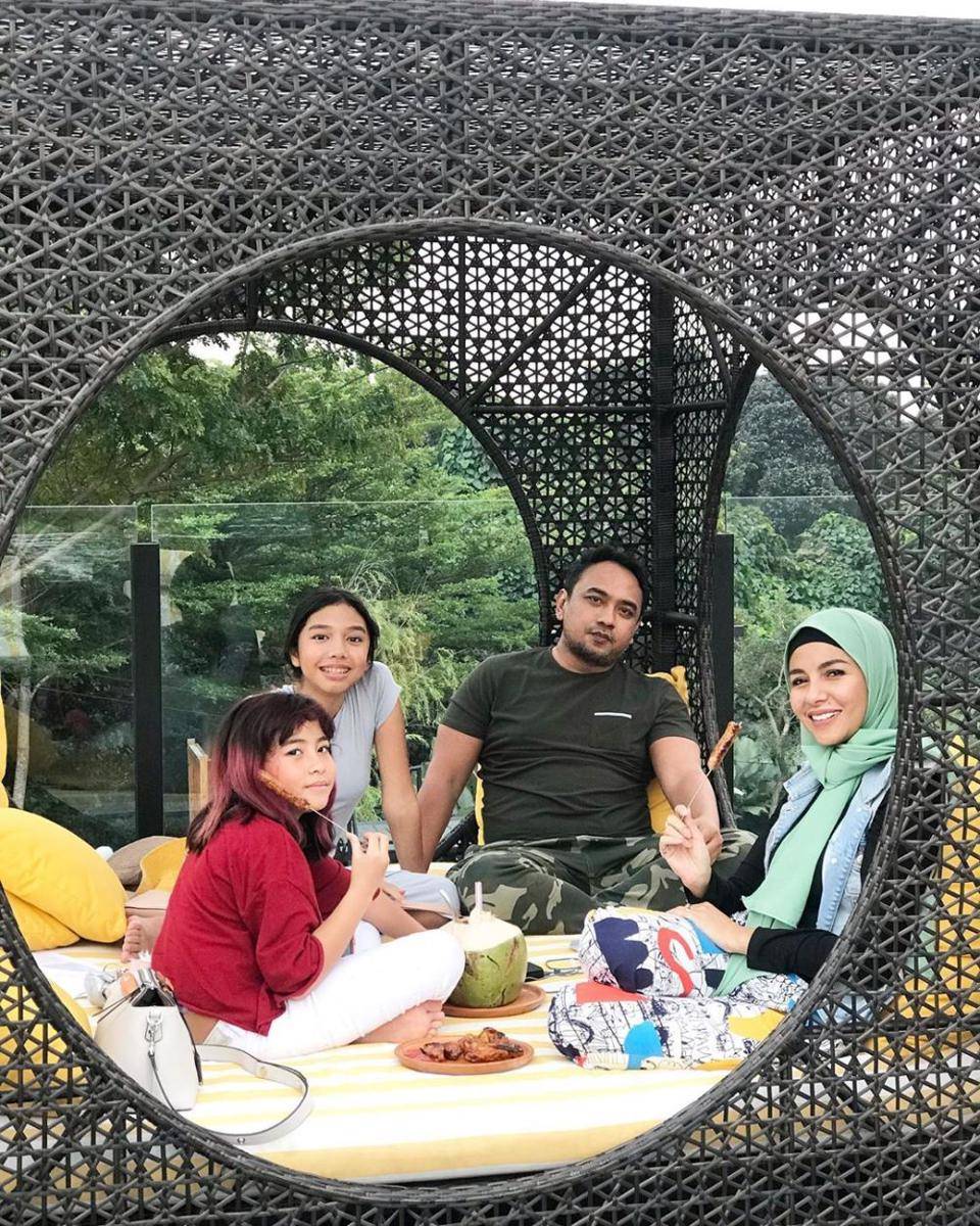 Instagram.com/meisya__siregar