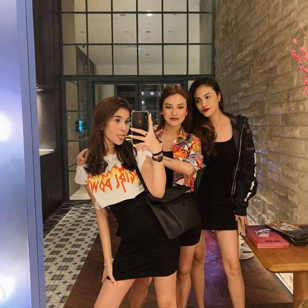 Instagram.com/maureendaryananii_