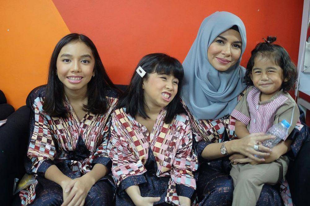 Instagram.com/meisya__siregar