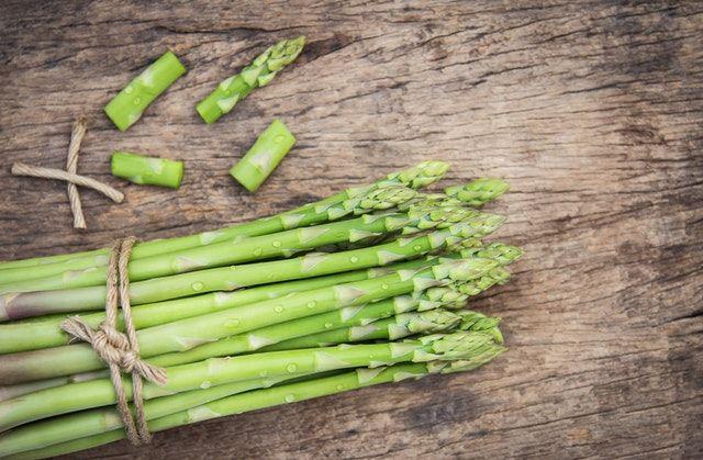 5 Manfaat Hebat Makan Asparagus, Bikin Berat Turun dan Awet Muda Lho!