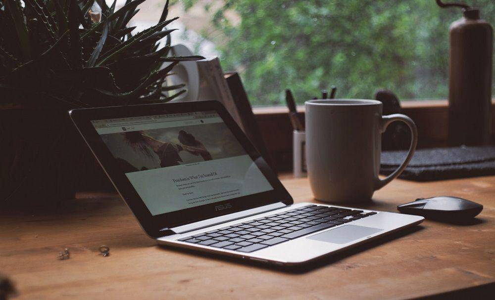 Unsplash.com/@annaauza