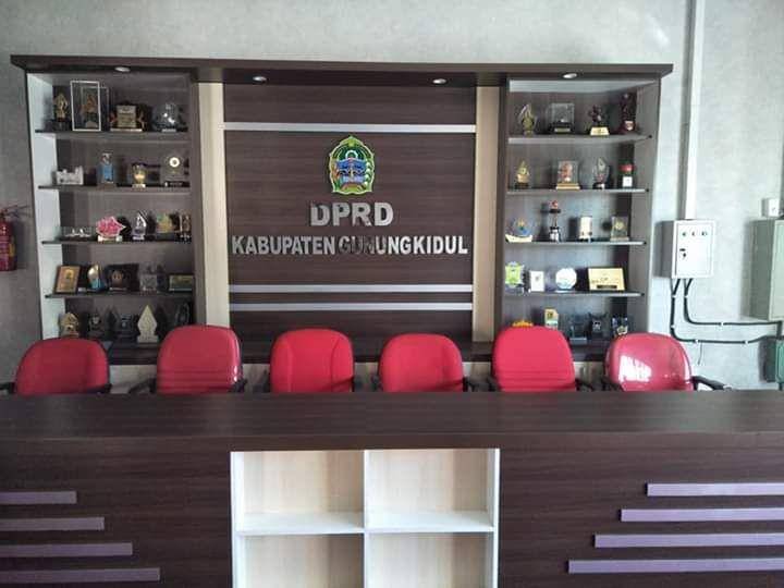 www.facebook/DPRD Kab Gunungkidul