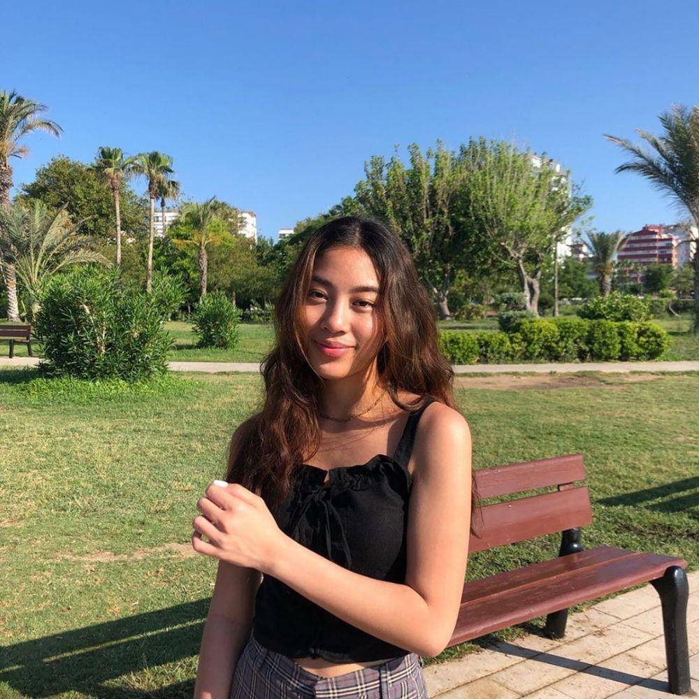 instagram.com/mezzaluna