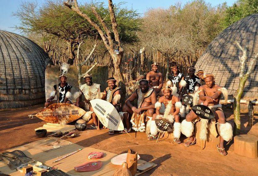 10 Potret Aha Shakaland, Hotel Budaya Suku Zulu di Afrika Selatan