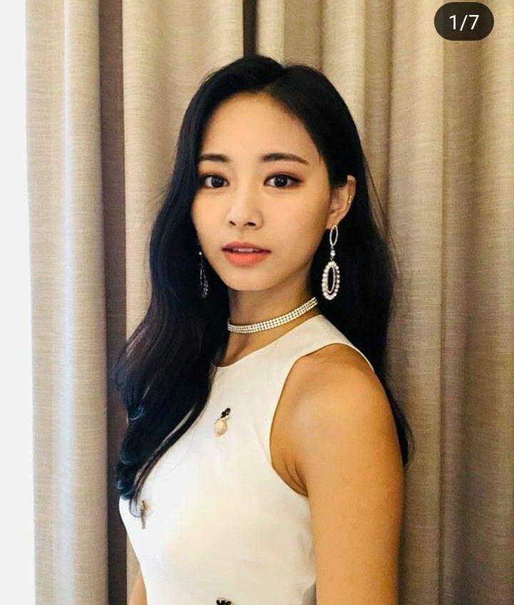 https://instagram.com/twicetagram