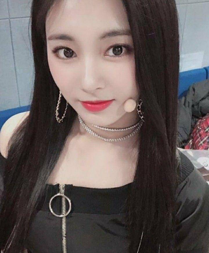 https://instagram.com/twicetagram