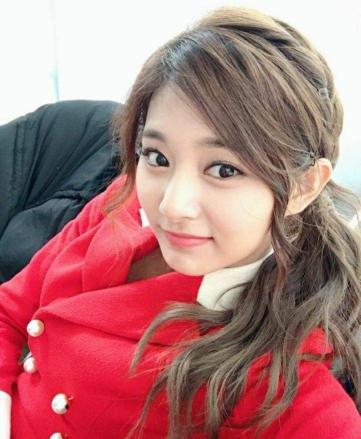 https://instagram.com/twicetagram