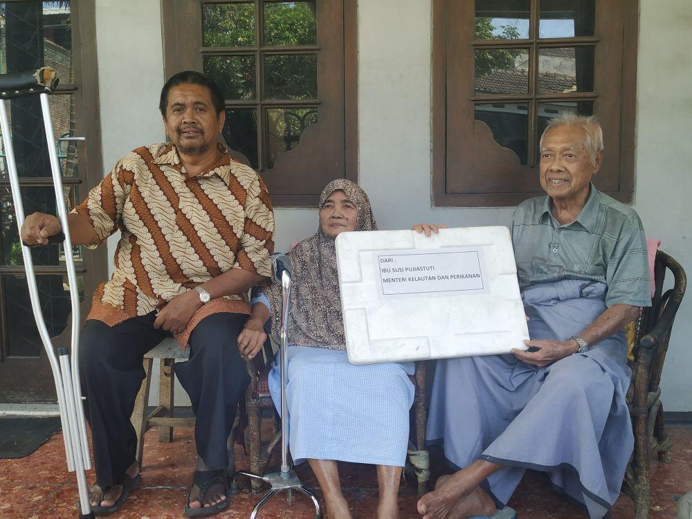 Sepasang Lansia di Malang Kaget Dapat Kiriman Ikan dari Menteri Susi